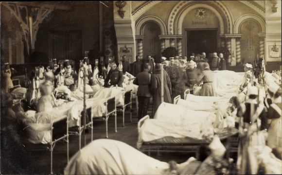 Photo Postcard Gliwice Gleiwitz Silesia, military hospital Netherlands. Red Cross, visit of Kaiser Wilhelm II.