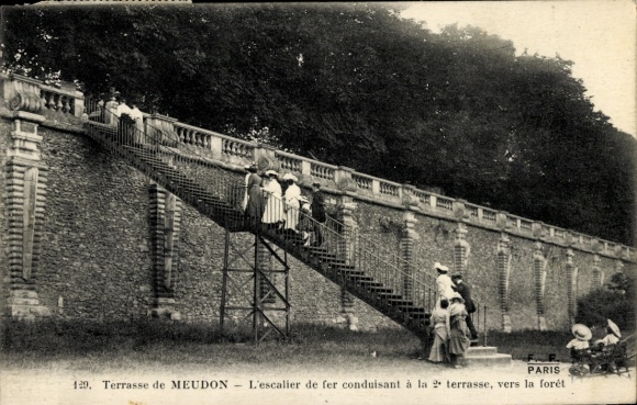 Postcard Meudon Hauts de Seine, staircase to the terrace
