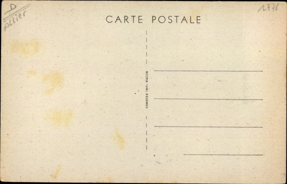 Postcard Bellenaves Allier, Route de Saint Bonnet, the Gendarmerie