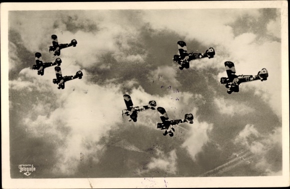 Postcard Henschel Hs 123, Stukas above the clouds, Luftwaffe