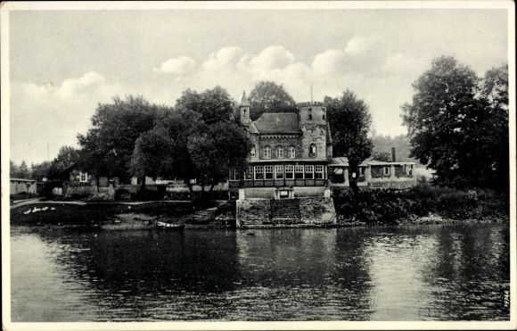 Ak Könnern in de Salzlandkreis, prachtige villa, uitzicht op het water, bomen, gebouwen, wolken