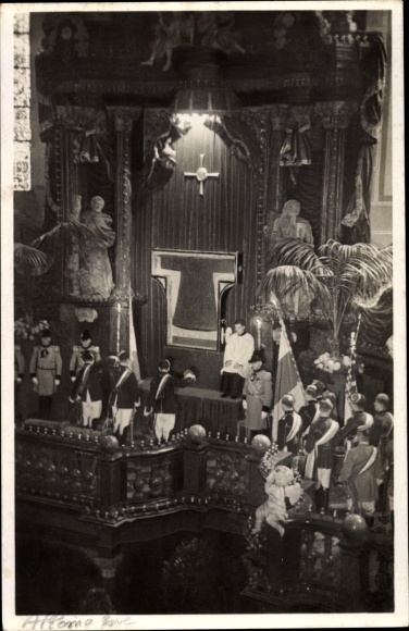 Postcard Trier in Rhineland-Palatinate, opening ceremony at the exhibition d. St. Rocks in the Cathedral, 1933