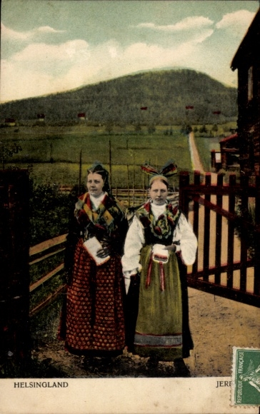 Postcard Helsingland, women in Swedish costume