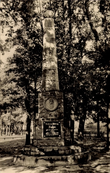 Postcard Lanz in der Prignitz, Jahn Memorial, monument, trees, black and white photography
