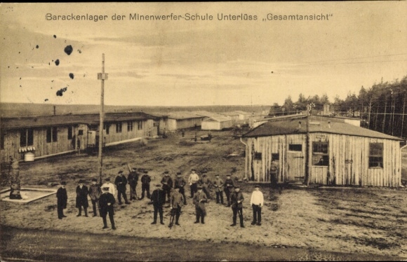 Ak Unterlüß Unterlüss Südheide, kazernekamp van de Minenwerferschool, algemeen beeld, soldaten