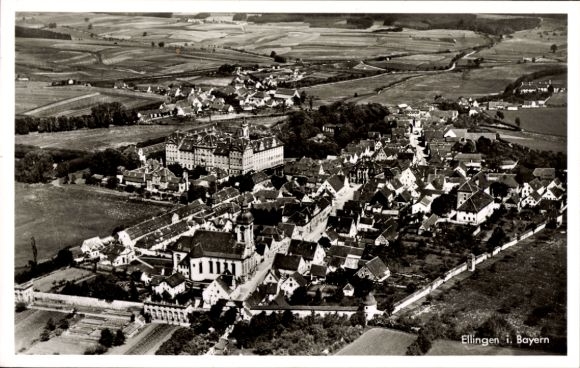 Ak Ellingen in Mittelfranken Bayern, Luftaufnahme von  bayrische Landschaft, r Ort