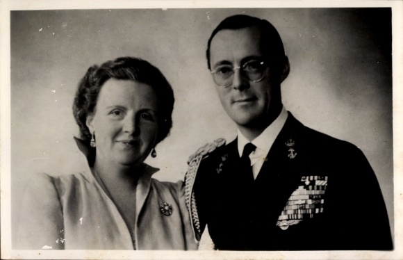 Ak Königin Juliana der Niederlande, Prinz Bernhard