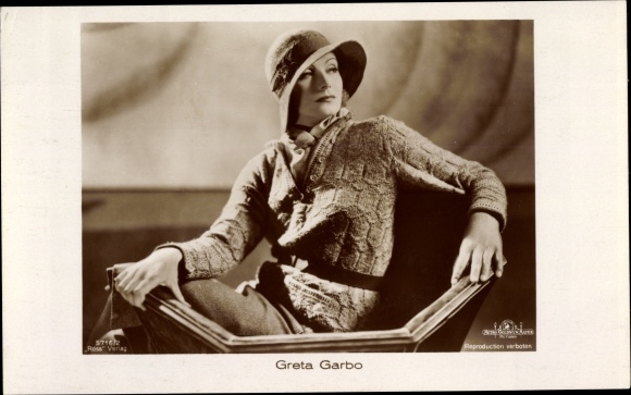 Postcard actress Greta Garbo, Ross 5716/2