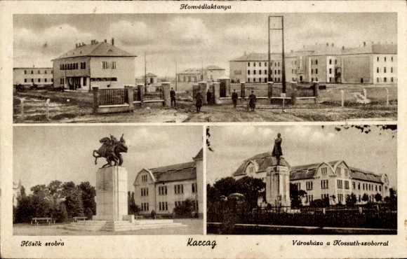Postcard Karcag Engelhausen Hungary, Honvédlaktanya, Városháza a Kossuth-szoborral