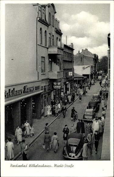 PC Wilhelmshaven in Lower Saxony, lot in the market street