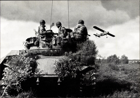 Postcard German Bundeswehr, Army, Fla. Position, fighter plane in the air, tank