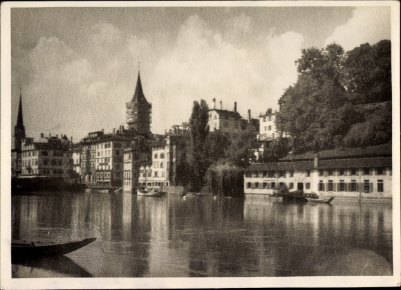 Photo Zurich city Switzerland, waterfront