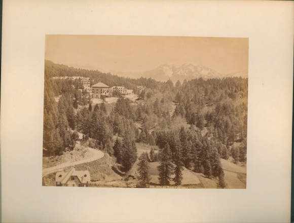 foto Passo della Mendola Mendel Mendelpas Zuid-Tirol, hotel aan de Mendelpas