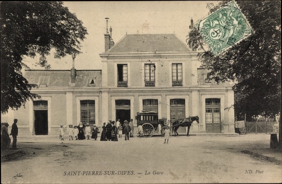 Postcard Saint Pierre sur Dives Calvados, La Gare