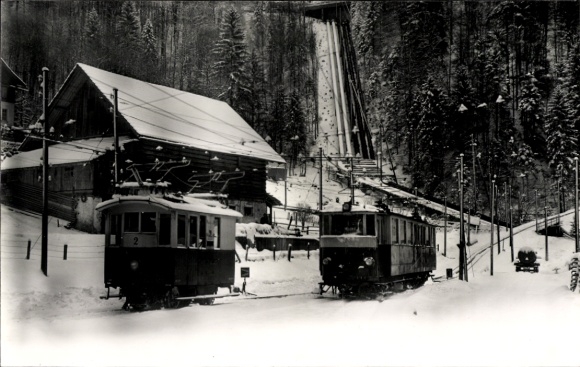 Foto Ak Deutsche Eisenbahn, Straßenbahn, Winteransicht