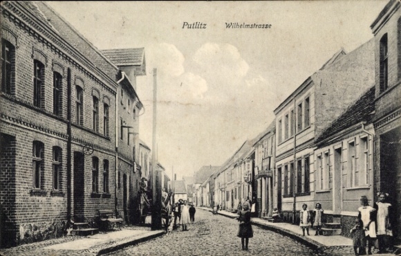 PC Putlitz in Prignitz, Wilhelmstrasse, residents
