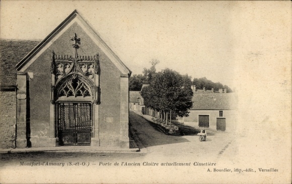 Postcard Montfort l'Amaury Yvelines, Porte de l'Ancien Cloitre currently Cimetiere