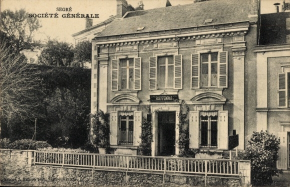 Postcard Segré Maine et Loire, vue générale de la Société Générale