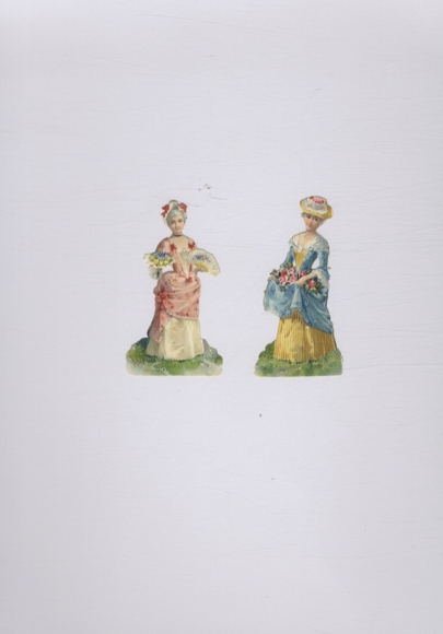 2 opłatki damy w wystawnych sukniach z kwiatami, 8,5 x 4 cm