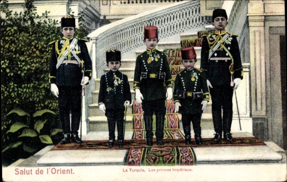 Postcard Constantinople Istanbul Turkey, Les princes Impériaux, Turkish princes in uniform