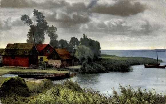 Postcard Photochromie, Nenke and Ostermaier 1326, boats on the shore, farm