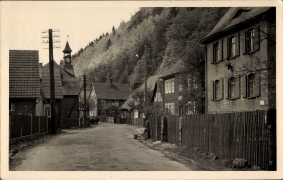 Ak Schleusingerneundorf Schleusingen in Thüringen, Straßenpartie