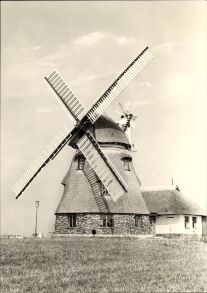 PC Groß Stieten in Mecklenburg, windmill, restaurant Mecklenburger Mühle, black and white