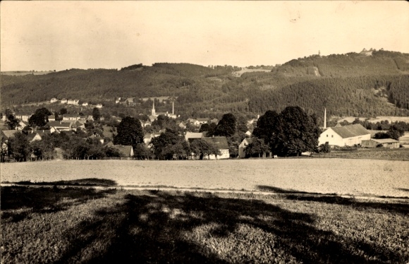 Ak Erdmannsdorf Augustusburg im Erzgebirge, Panorama mit Blick zur Augustusburg