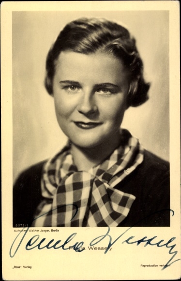 Ak-actrice Paula Wessely, portret, Ross Verlag nr. 9073/1, handtekening