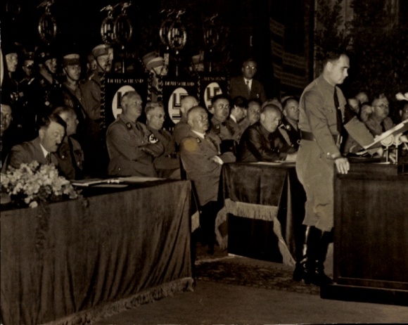 Photo Weimar in Thuringia, Führer and Reich Chancellor Adolf Hitler, Rudolf Heß