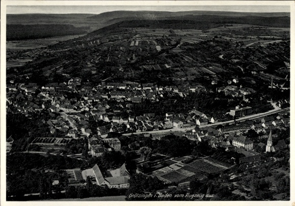 Postcard Grötzingen Baden Württemberg, aerial view of the city, landscape in the background