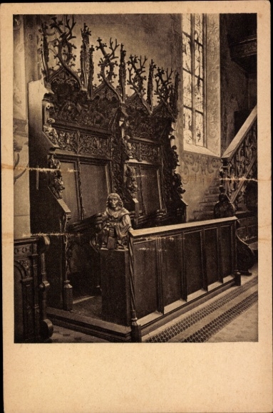Postcard Freudenstadt in the Black Forest, choir stall from the 15th century, interior view of the Protestant city church