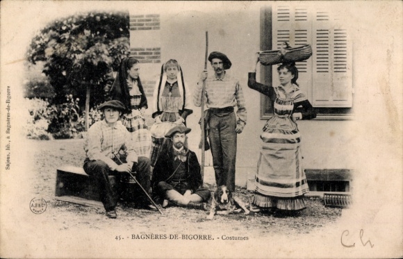 Ak Bagnères de Bigorre Hautes Pyrénées, Menschen in Volkstrachten