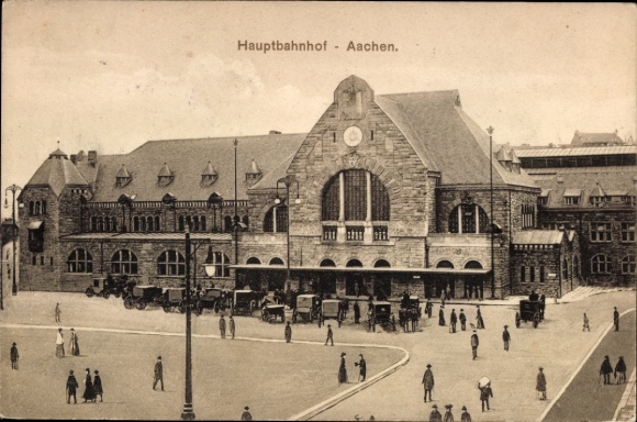 Ak Aken in Noordrijn-Westfalen, hoofdstation, exterieur, voorbijgangers