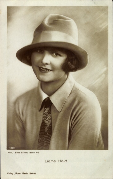 Ak Schauspielerin Liane Haid, Portrait mit Hut, Ross Verlag 1430/1