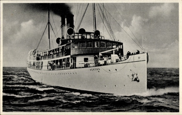 foto Oostzeestoomschip SS Hertha, Braeunlich Stettin-scheepvaartmaatschappij, boegzicht