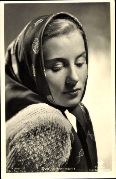 Postcard actress Eva Immermann, portrait, headscarf