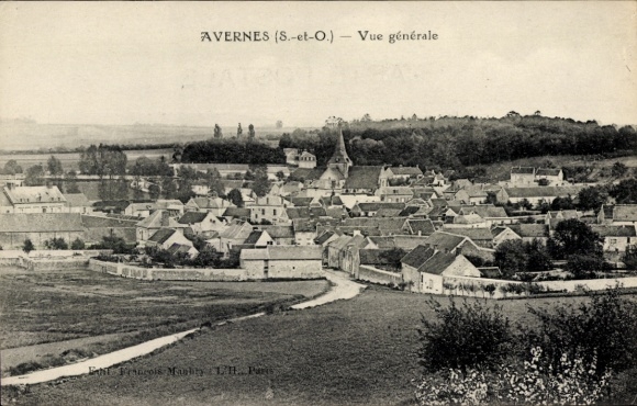 Ak Avernes Val d'Oise, Landschaftsansicht, Häuser, Kirche, weite Felder, ländliche Umgebung