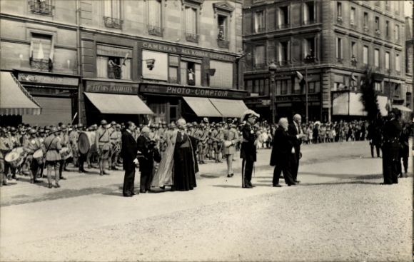 Photo Jeanne d'Arc Fest, Minister visiting, 1929
