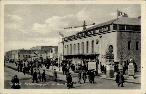Postcard Leipzig in Saxony, mechanical engineering business group, exhibition grounds, halls 19 and 21