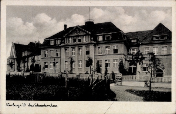 Postcard Warburg in Westphalia, sisters' house, building, black and white, publishing house Schöning & Co.
