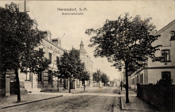Postcard Hermsdorf in Thuringia, Bahnhofstraße