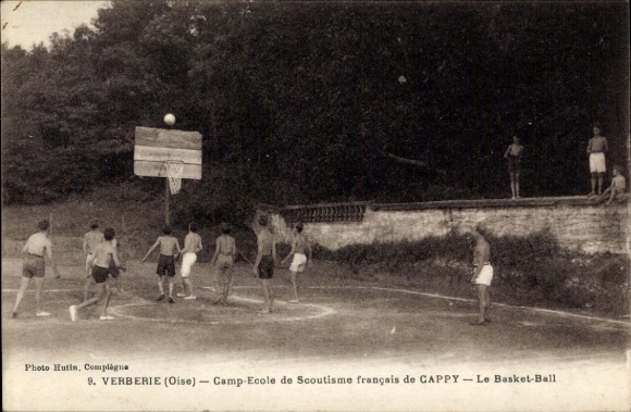 Postcard Verberie-Oise, French Scout Camp School, Basketball