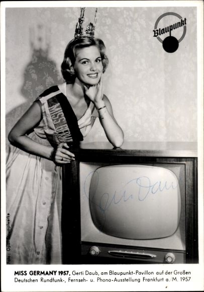 Postcard actress Gerti Daub, portrait, Miss Germany 1957, portrait, autograph