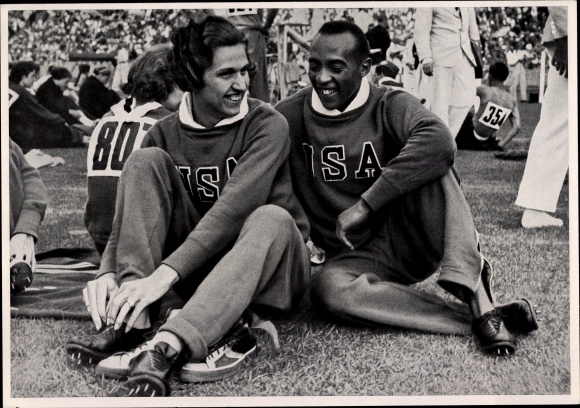 Zdjęcie z kolekcji Olympia 1936, lekkoatleci Jesse Owens i Helen Stephens