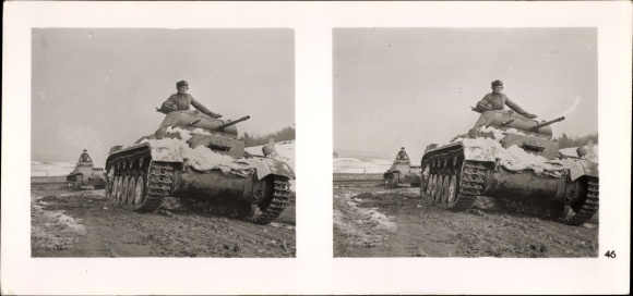 Stereo spatial image photo &quot;The Battle in the West&quot;, No. 46 Panzerkampfwagen on the advance