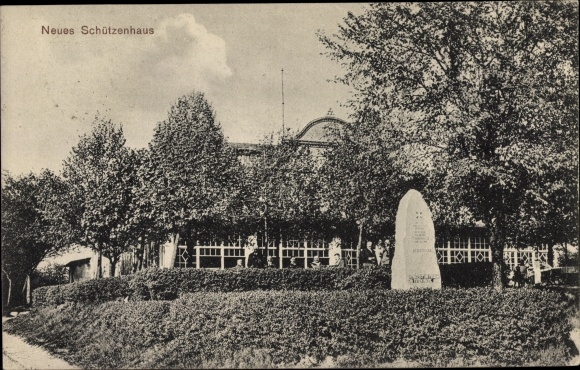 Ak Strausberg in der Mark, Restaurant Neues Schützenhaus am Straussee, Denkmal
