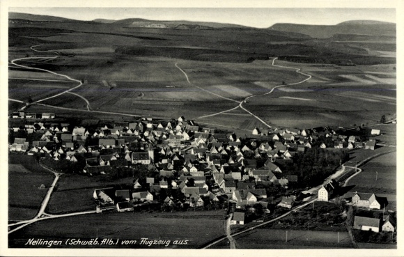 Ak Nellingen Schwäbische Alb Württemberg, Luftaufnahme von  Schwäbische Alb, 