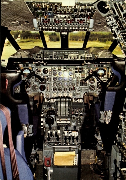 Ak Cockpit der Concorde, Innenansicht, Überschallflugzeug