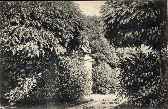 Postcard Eisfeld in Thuringia, Otto Ludwig Square and monument